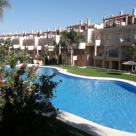 Duquesa Fairways, A Spacious Apartment With Fabulous Views And Facilities Manilva Exterior foto