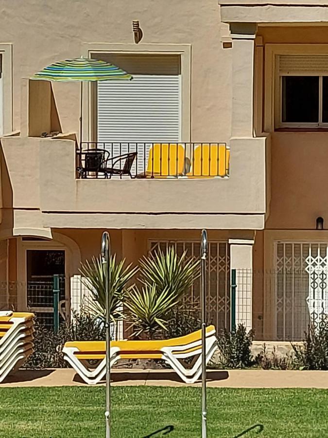 Duquesa Fairways, A Spacious Apartment With Fabulous Views And Facilities Manilva Exterior foto